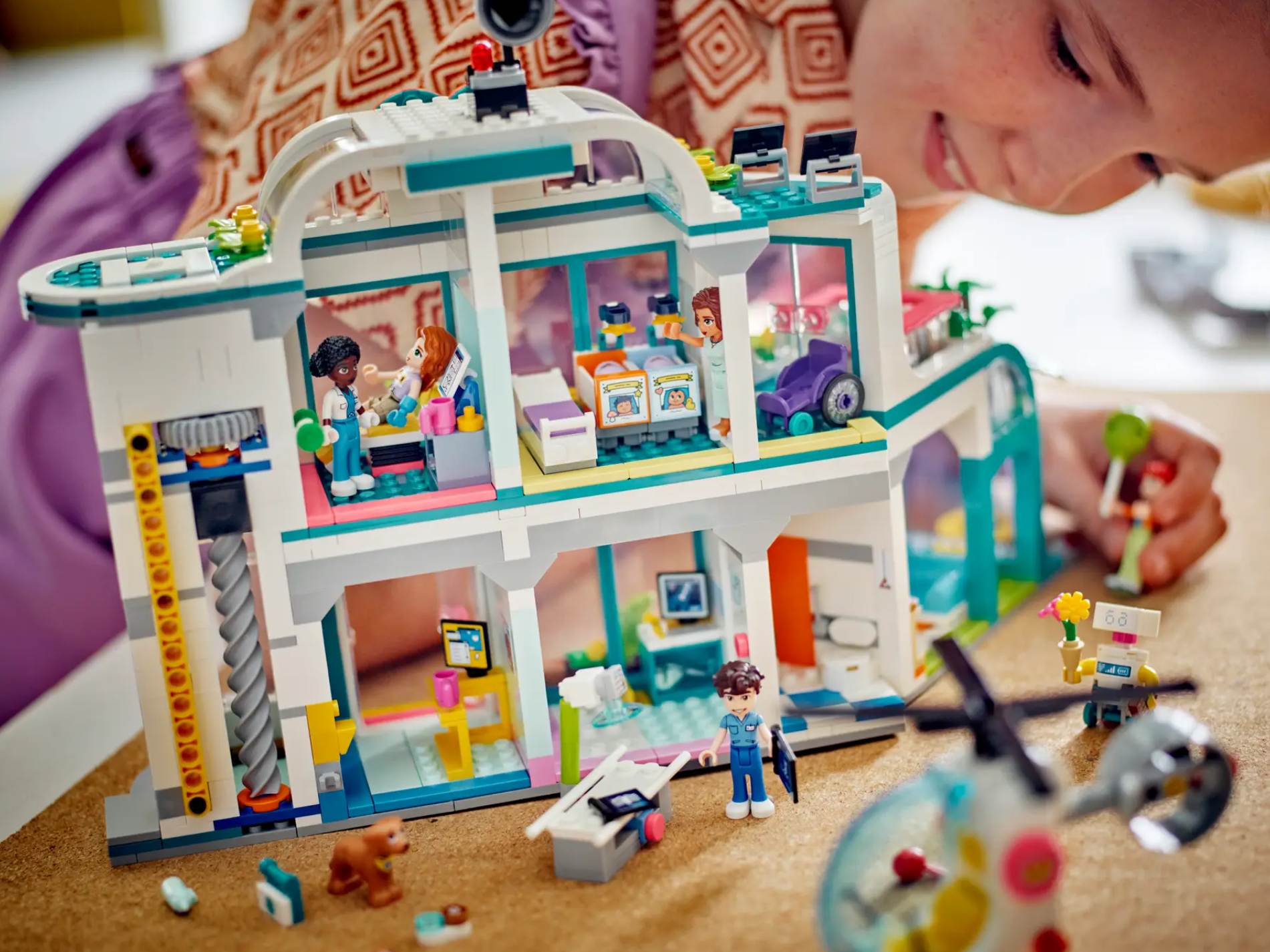 Twórz historie z LEGO Friends