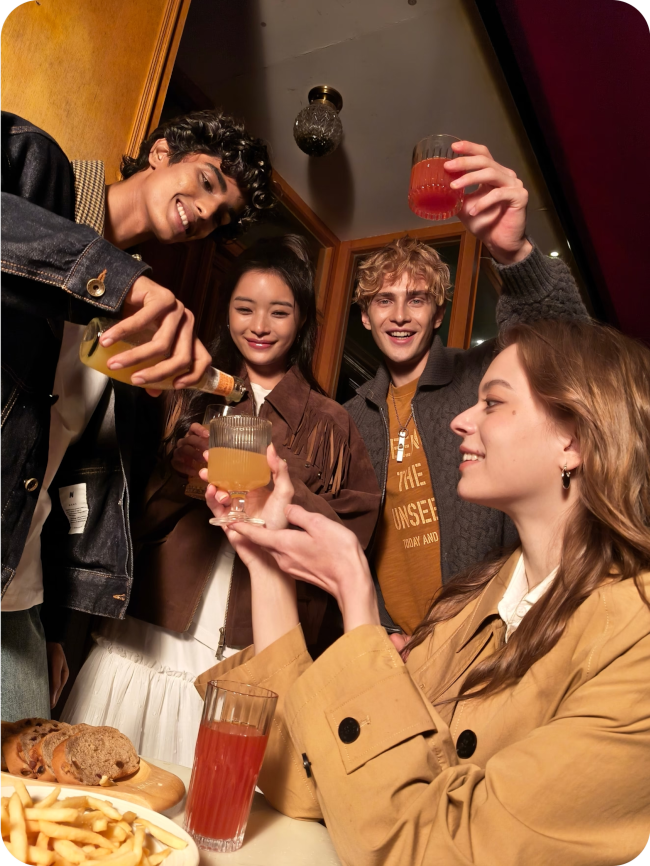 OPPO Reno 13 5G — portrety w słabym oświetleniu wspierane przez sztuczną inteligencję