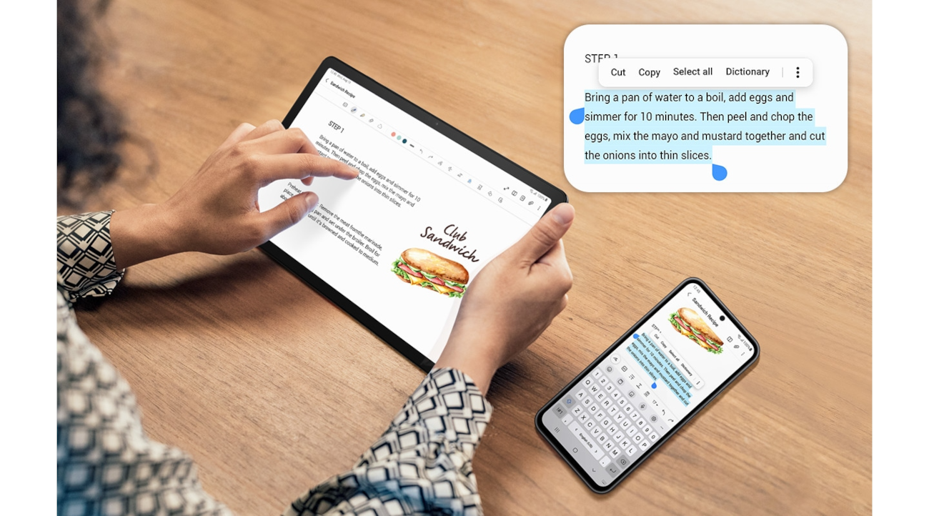 Przykład kopiowania i wklejania treści między Galaxy Tab A9 a smartfonem