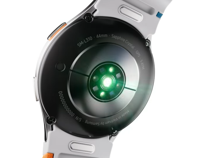 Grafika ukazująca ulepszony czujnik BioActive w Galaxy Watch7