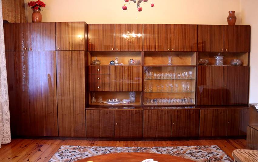 Barek w meblościance