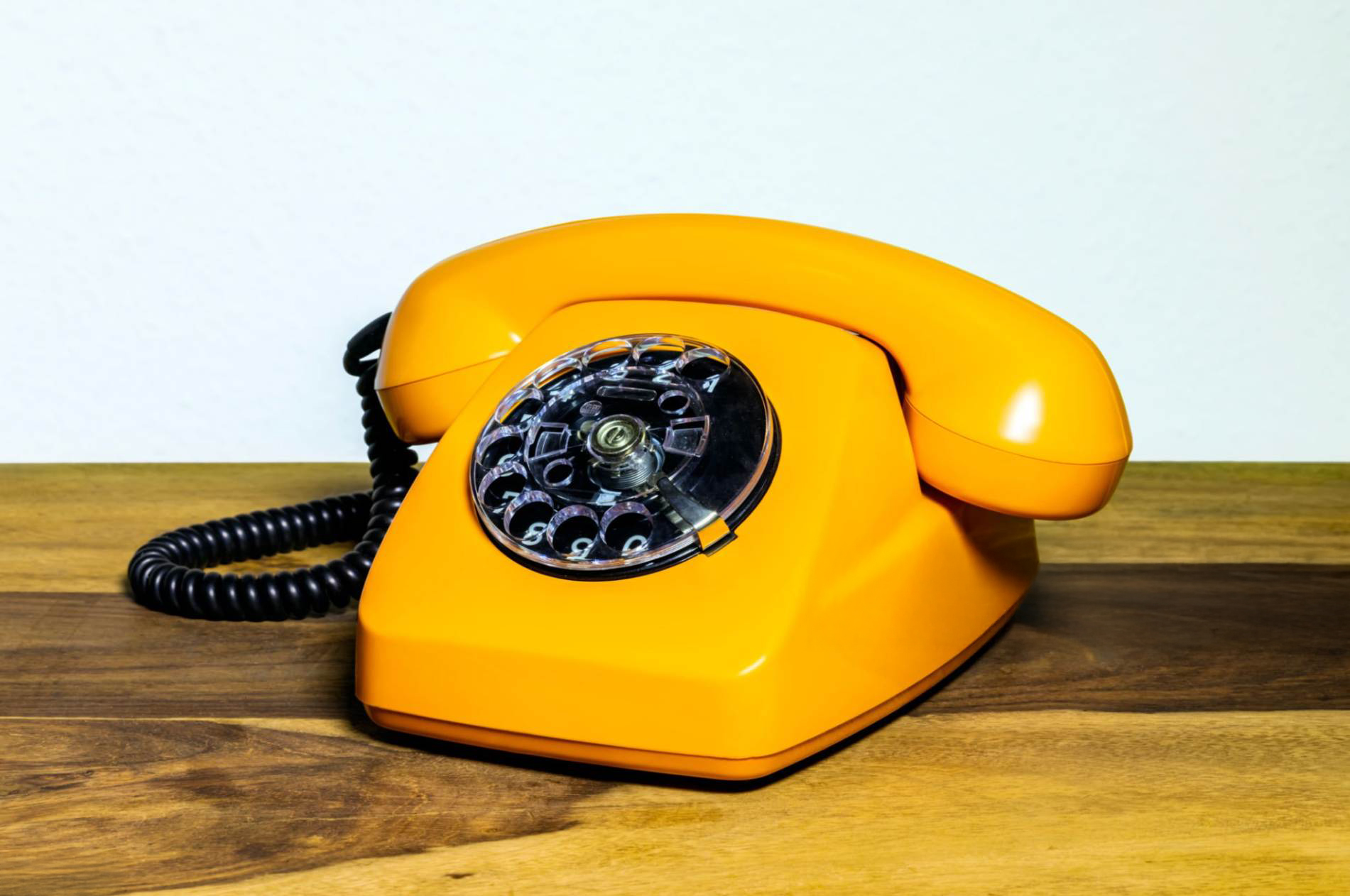 Rozmowy przez telefon stacjonarny