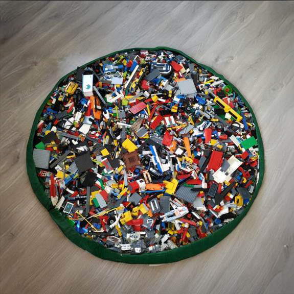 Pufa z klockami LEGO