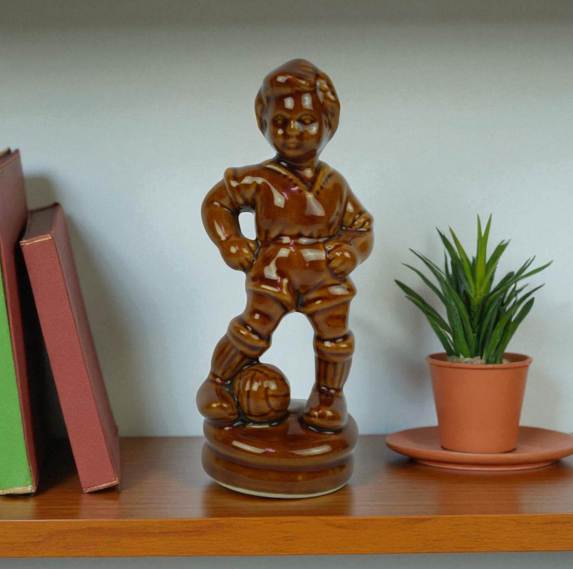 Figurka z porcelitu